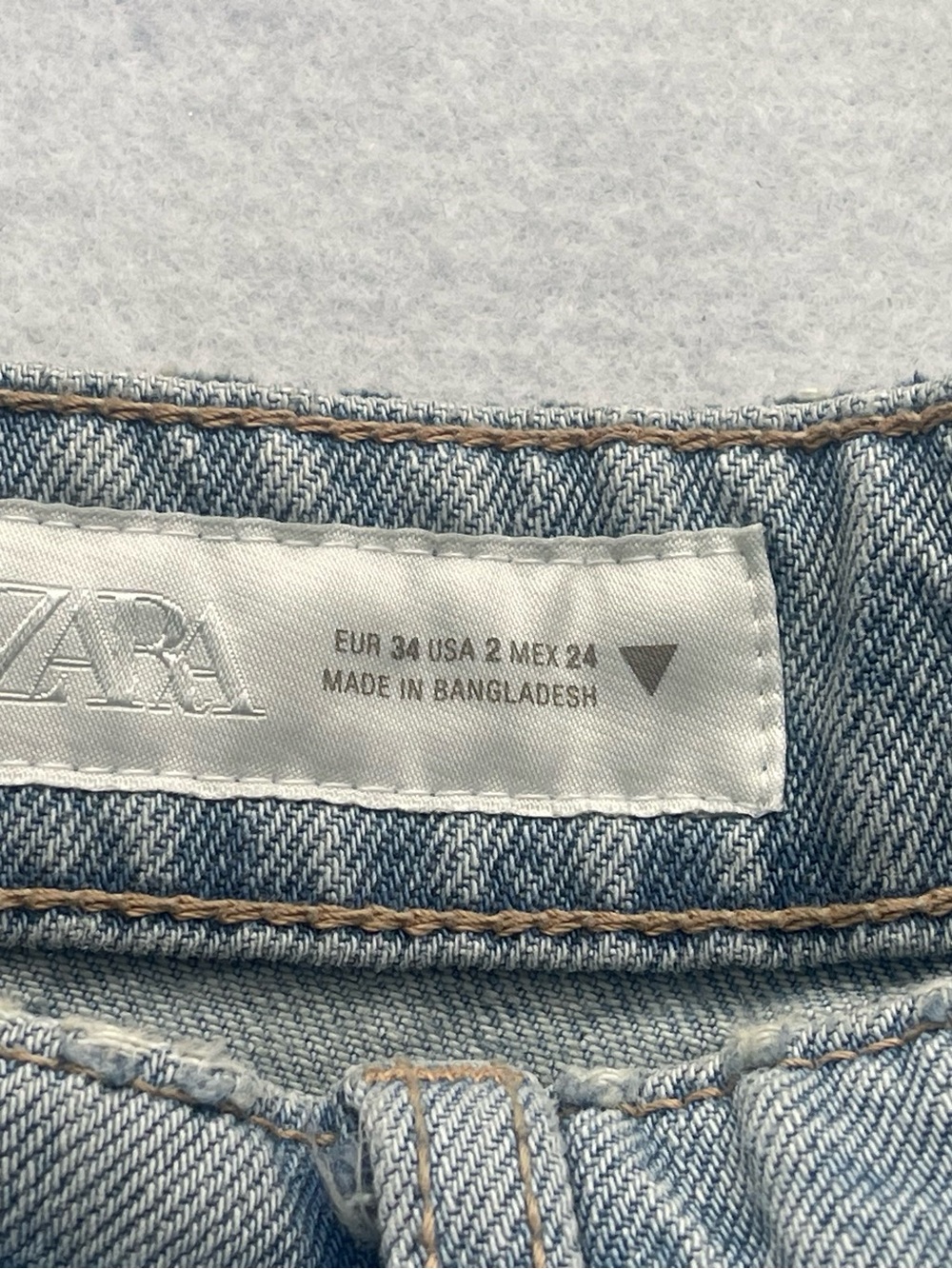 Zara Light Wash Wide-Leg Jeans - Picture 3 of 14